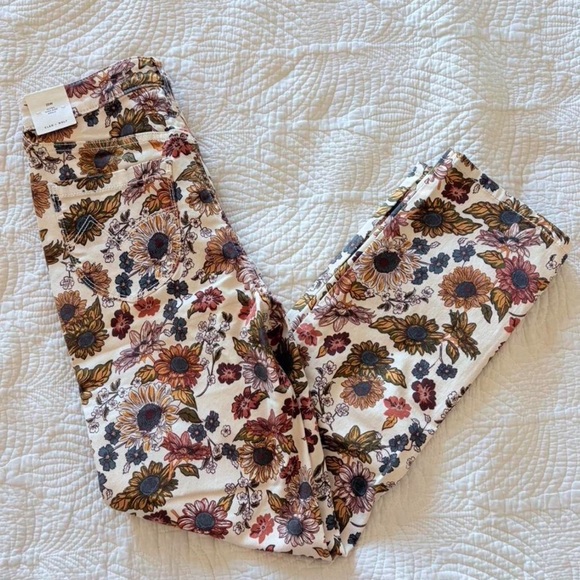 Cleo + Wolf Denim - Cleo + Wolf Women's White Ankle Jeans with Multicolor Floral Print W25